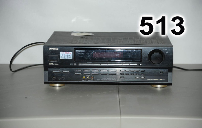 513